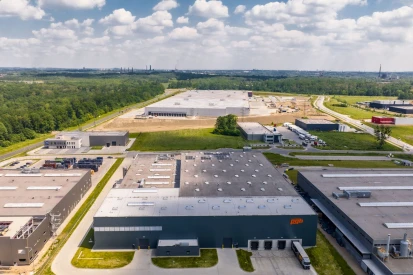 PGB Polska - <a href="https://www.promus.com.pl/en/offer/general-contracting/design-and-construction-steel-halls">Warehouse hall</a>
