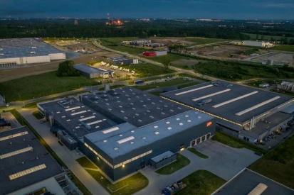 PGB Polska - <a href="https://www.promus.com.pl/en/offer/general-contracting/design-and-construction-steel-halls">Warehouse hall</a>
