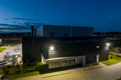 PIONART - <a href="https://www.promus.com.pl/en/offer/general-contracting/design-and-construction-steel-halls">Warehouse hall</a>, galvanizing plant hall with social and office facilities