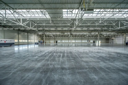 PIONART - <a href="https://www.promus.com.pl/en/offer/general-contracting/design-and-construction-steel-halls">Warehouse hall</a>, galvanizing plant hall with social and office facilities