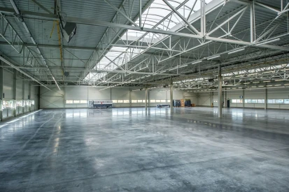 PIONART - <a href="https://www.promus.com.pl/en/offer/general-contracting/design-and-construction-steel-halls">Warehouse hall</a>, galvanizing plant hall with social and office facilities