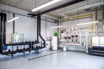 AQFORM Inc. - Hala produkcyjno - magazynowa