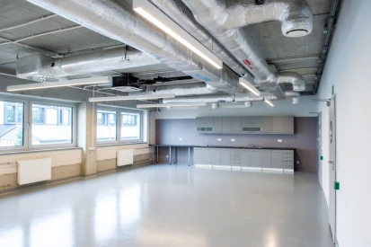 AQFORM Inc. - Hala produkcyjno - magazynowa