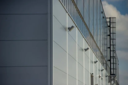 General Aviation - Hangar serwisowy do obsługi samolotów kodu A, B, C, a także śmigłowców.