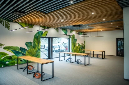 Home print - Budynek drukarni wielkoformatowej