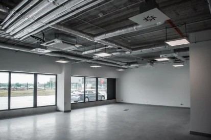 LU-VE Group - Hala magazynowa wraz z budynkiem biurowym
