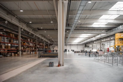 LU-VE Group - Hala magazynowa wraz z budynkiem biurowym
