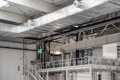 LU-VE Group - Hala magazynowa wraz z budynkiem biurowym
